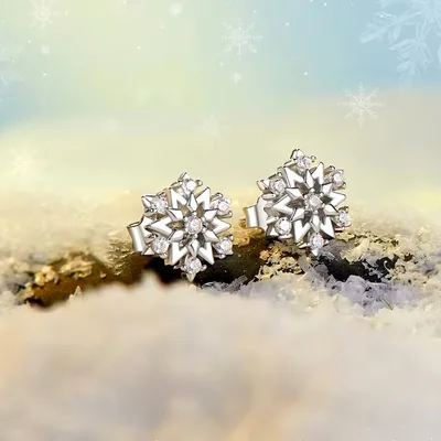 Snowflake stud earrings in sterling silver — product image 1