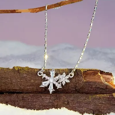Snowflake sterling silver pendant necklace