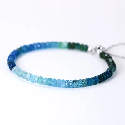 Gradient rondelle faceted apatite beaded bracelet — product image 1