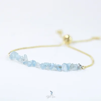 Aquamarine gravel chip stone bracelet — product image 1