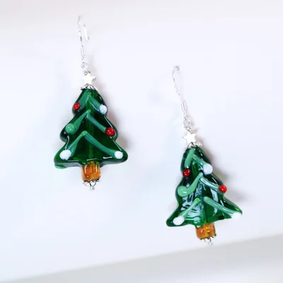 Lamp worked glass bead Christmas tree dangle earrings — product image 1