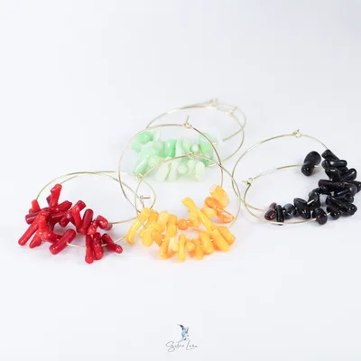 Colorful coral chip stones hoop earrings — product image 1