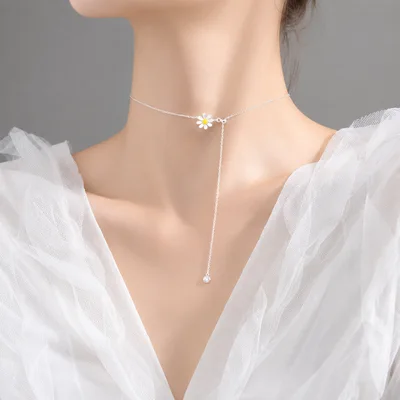 Daisy flower sterling silver choker necklace — product image 1
