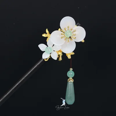 Jade white flower Japanese wooden hair stick — product image 1