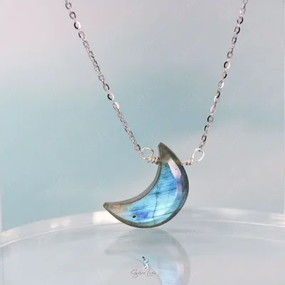 Mystic moon Labradorite pendant necklace — product image 1