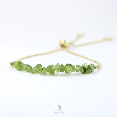 Green peridot gravel chip stone bracelet — product image 1