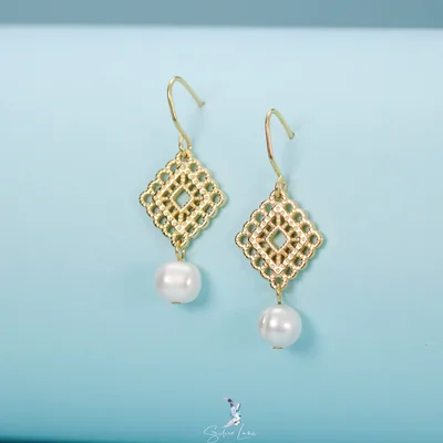Bohemian pearl dangle drop earrings — product image 1