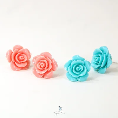 Resin rose flower stud earrings — product image 1