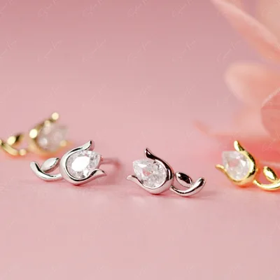 Tulip flower sterling silver stud earrings — product image 1