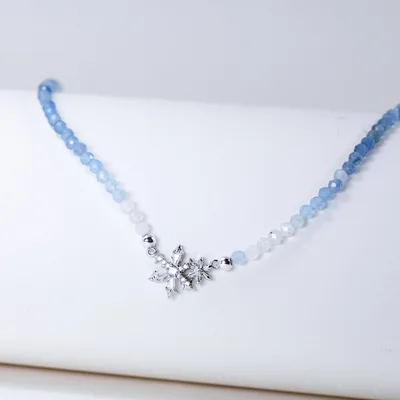 Snowflake gradient aquamarine beaded necklace — product image 1