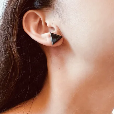 Triangle black onyx stone stud earrings — product image 1